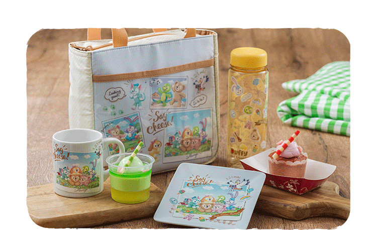 Disney - ダッフィー　スーベニア　4点セット　Say cheese! ダッフィー＆フレンズのSay cheese!」のスーベニアランチケース