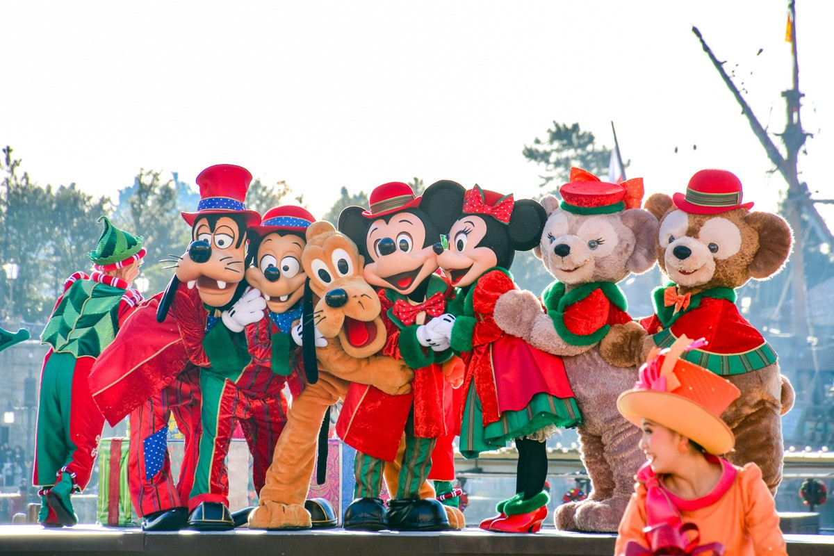 disney-christmas-2017-j38428.jpg